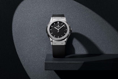 Luxury Chronograph Quartz Watch for Men – Bold & Timeless Design